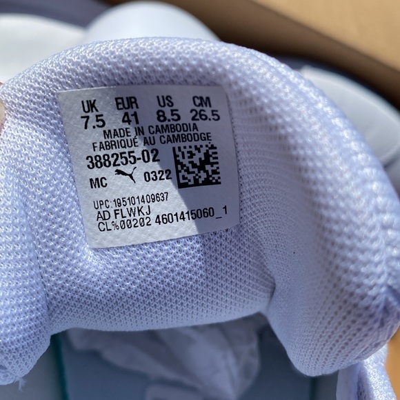 Puma neo cat unlicensed softfoam+ all white sneakers 8.5 new condition - Picture 9 of 10